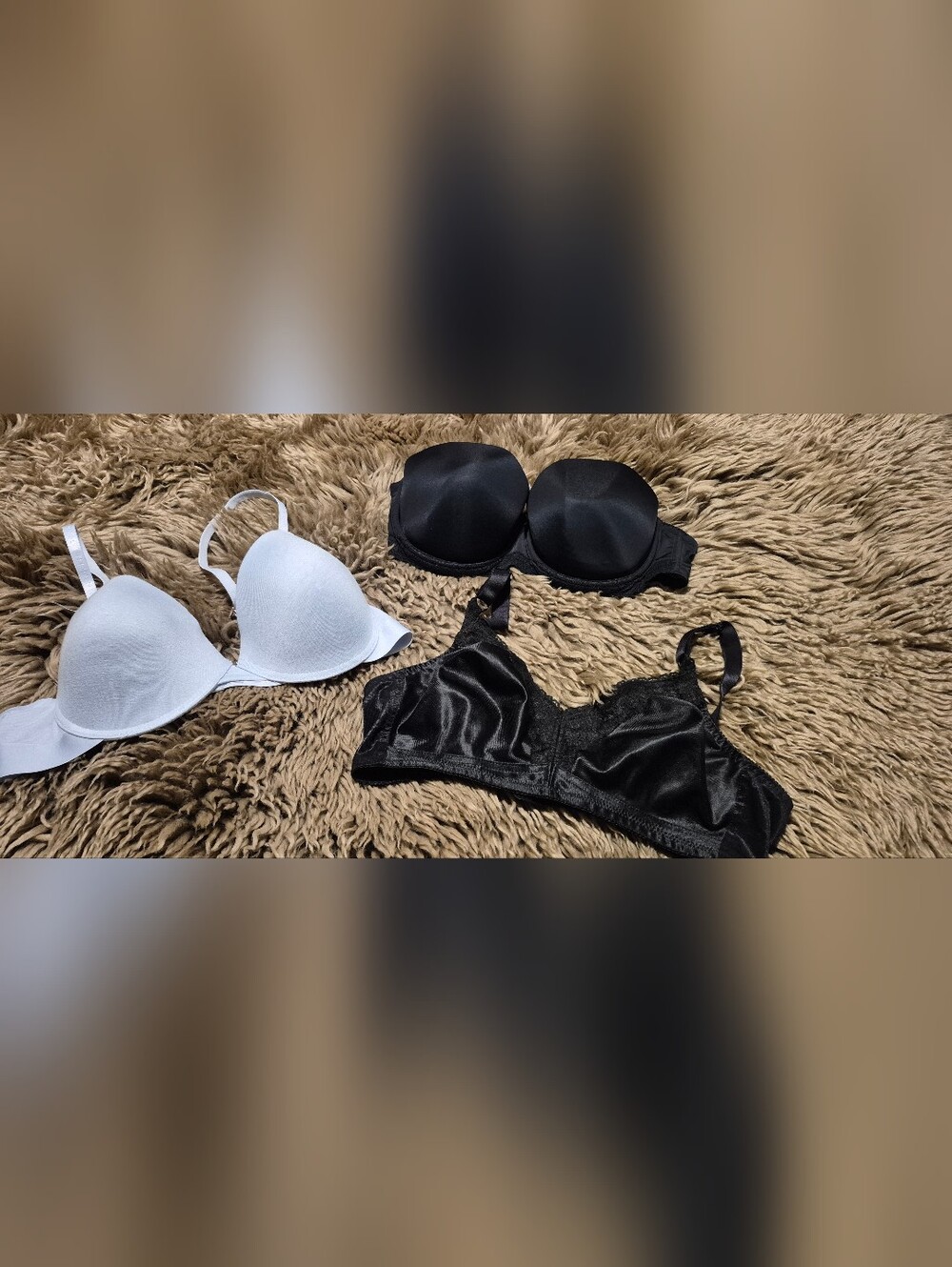 3 Bras - Picture 1 of 2